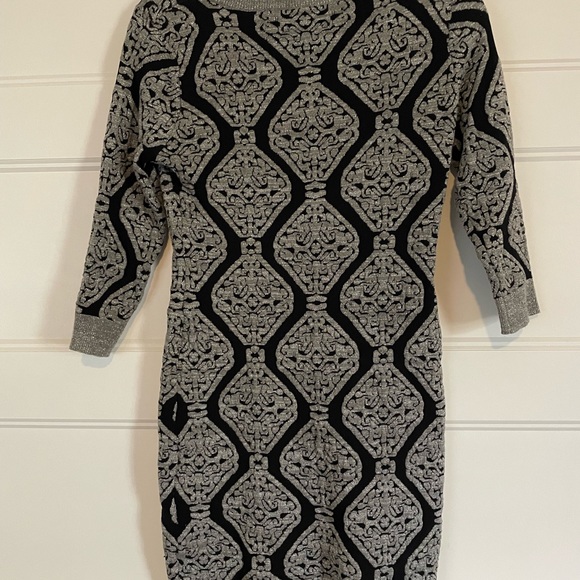 Francesca's Collections Dresses & Skirts - FRANCESCAS Sweater Dress - SMALL